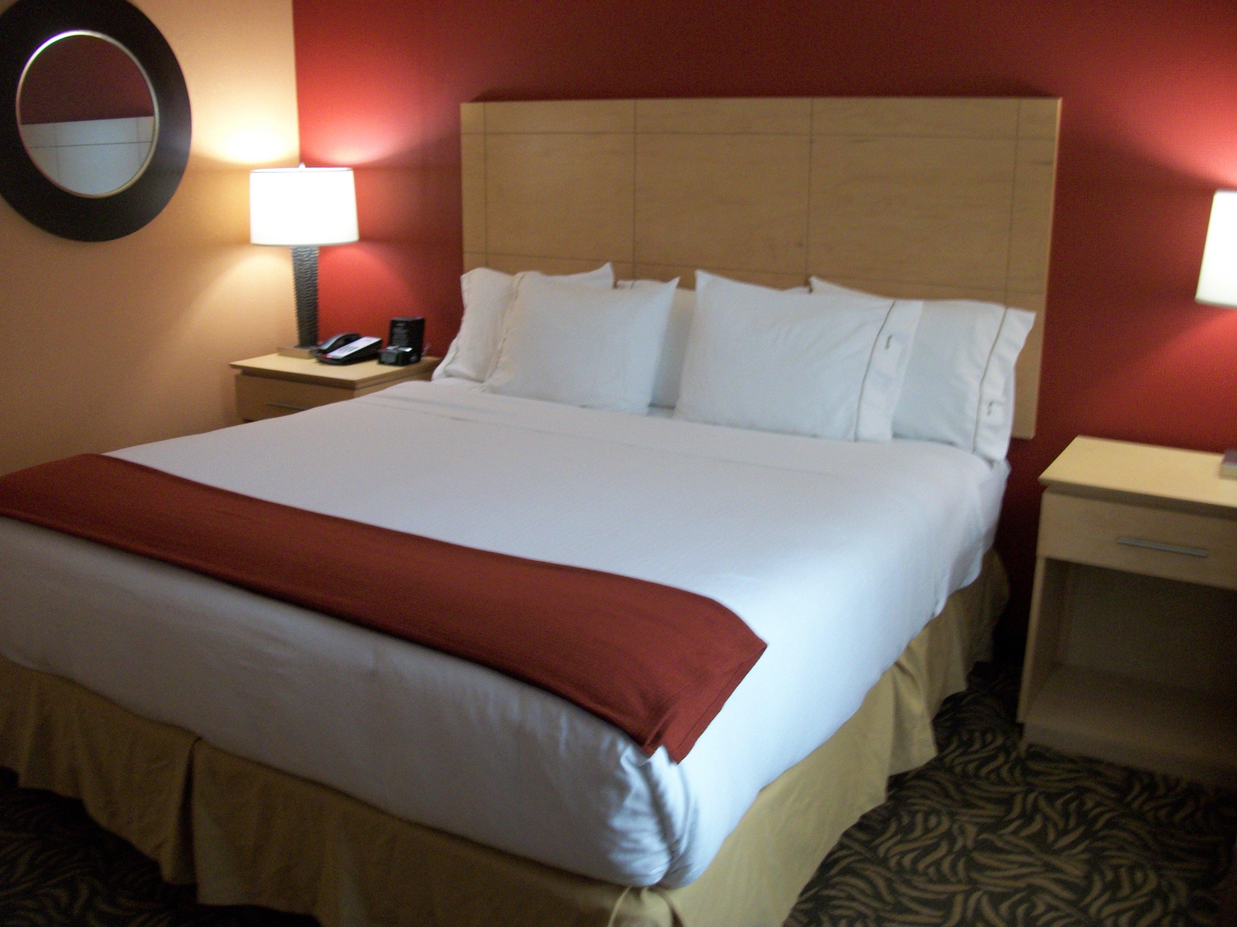 Holiday Inn Express - Cortland By Ihg Δωμάτιο φωτογραφία